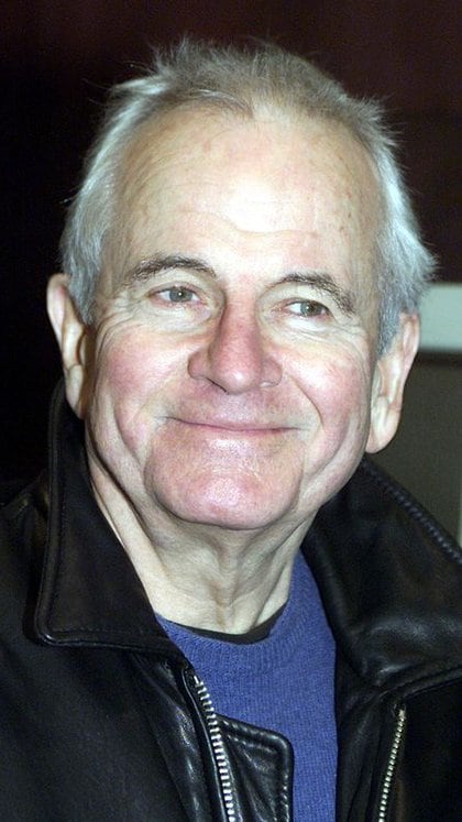 Foto de archivo del actor británico Ian Holm llegando al estreno en Nueva York de "Kate & Leopold", el 16 de diciembre de 2001 (REUTERS/Jeff Christiensen)