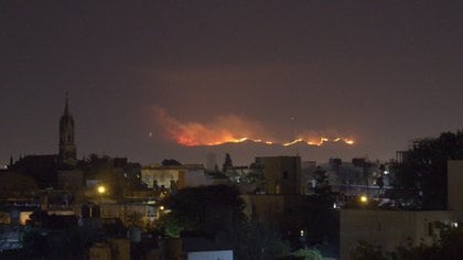 Una imagen de los incendios en Córdoba que compartieron en las últimas horas vecinos de la zona en redes sociales