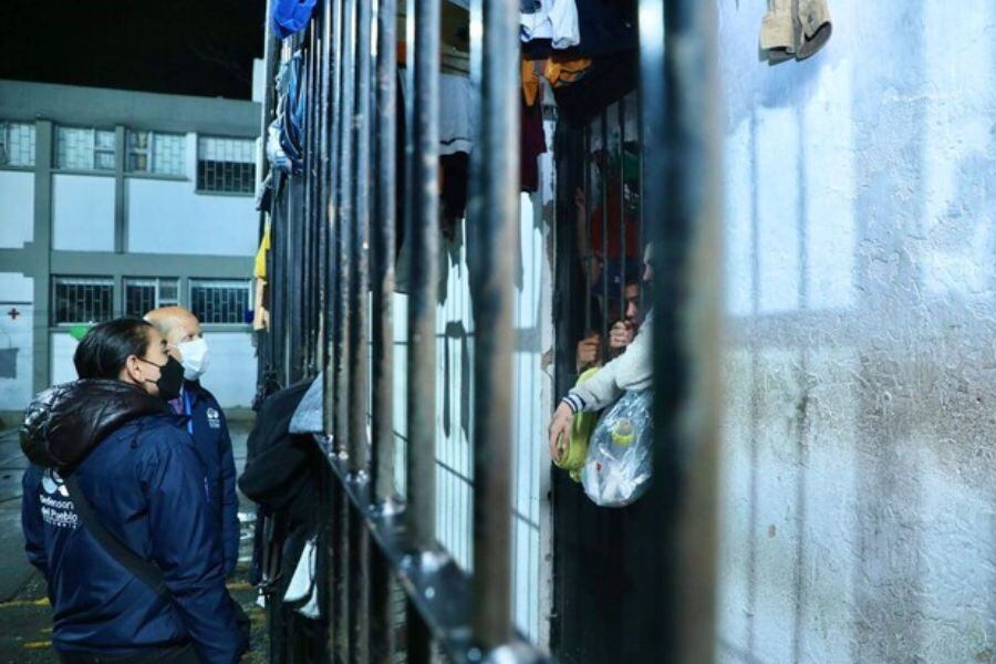 Hacinamiento En Estaciones De Policía En Bogotá Supera El 200 Aseguró La Personería Infobae 