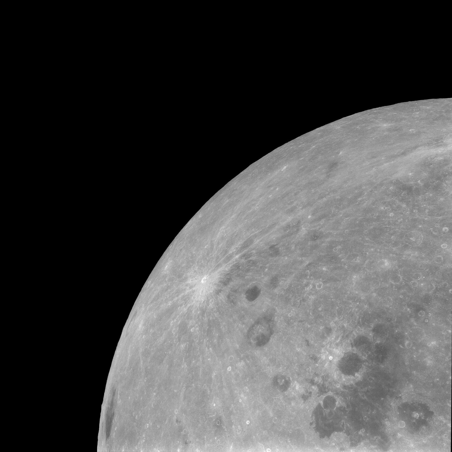 La superficie de la luna vista desde el Apollo 11, el 21 de junio de 1969 (Reuters)
