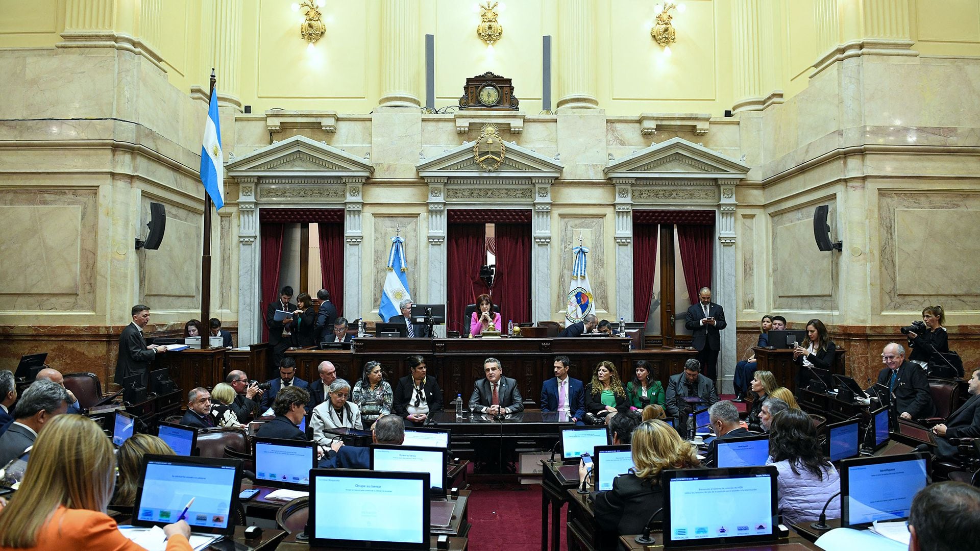 Sesión Informativa del Jefe de Gabinete de Ministros de la Nación, Agustín Rossi, en el recinto del Senado de la Nación, el 11 de Mayo de 2023