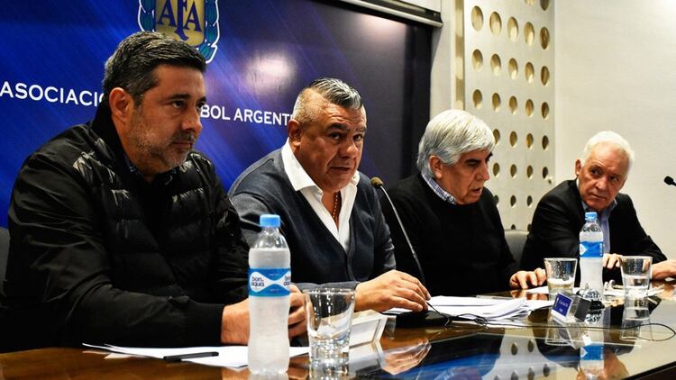 Angelici, Tapia, Moyano y Blanco encabezaron la reunión de Comité Ejecutivo en la AFA (@afa)