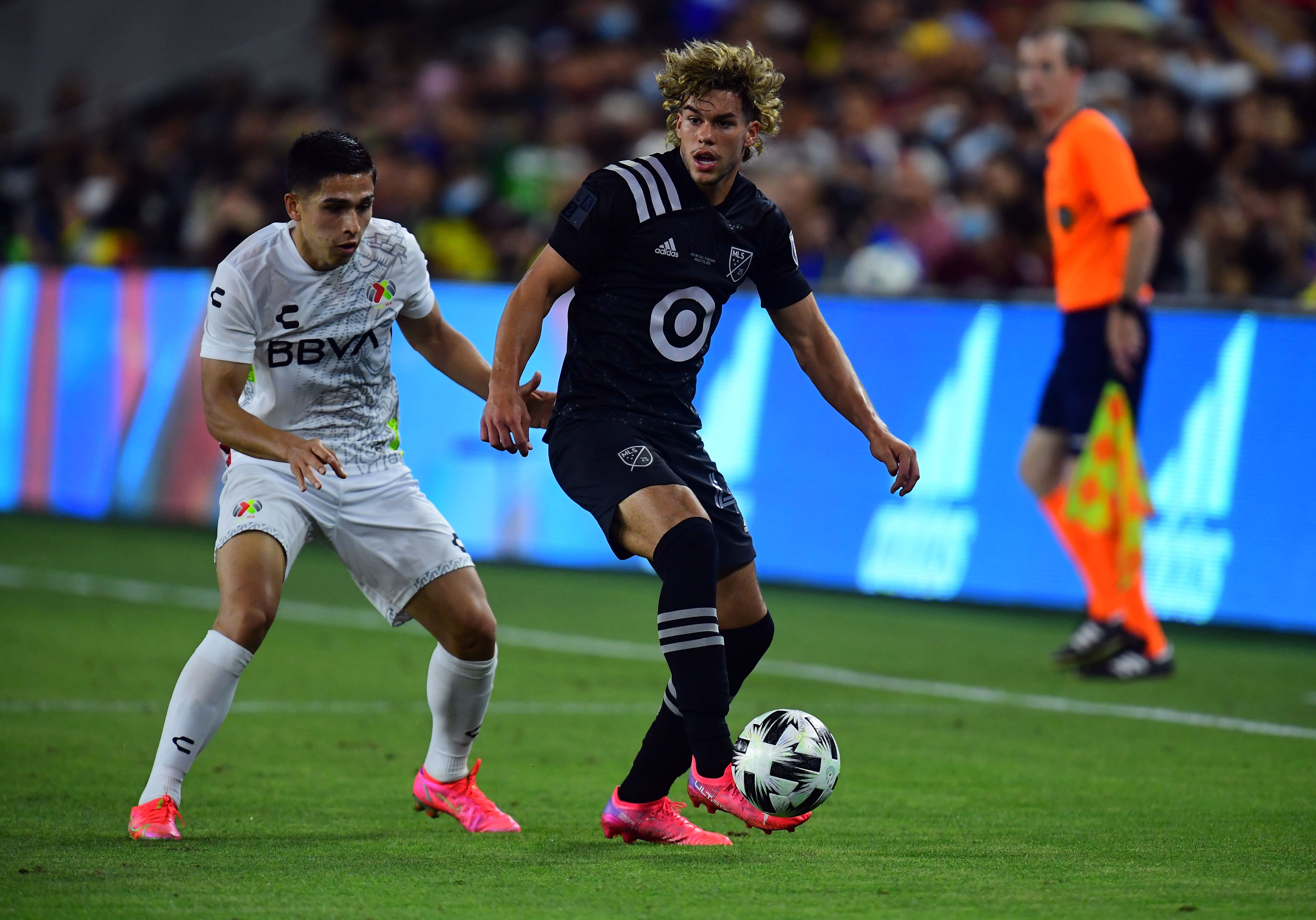 El delantero de 18 años, Cade Cowell ha señalado que entre la selección de México y de Estados Unidos, la que le dé más oportunidades será a quien decida representar. (Foto: Gary A. Vasquez/Reuters)