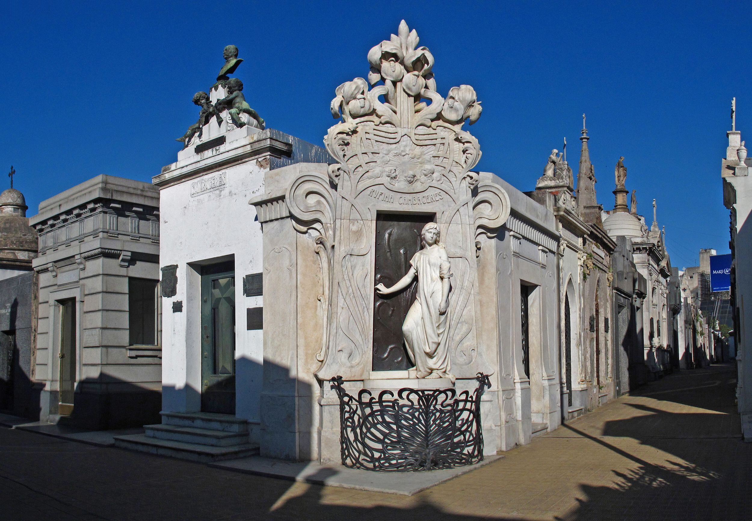 Cementerio REcoleta - 10 esculturas