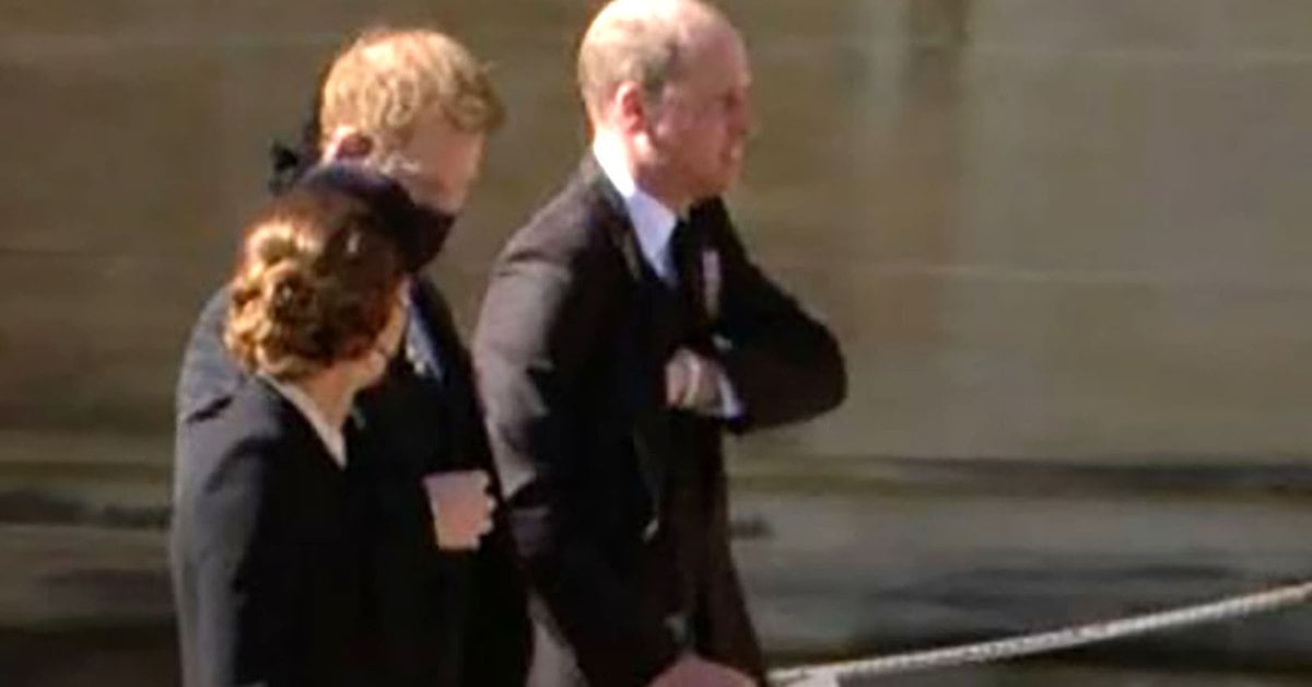 Princes William and Harry were together and speaking relaxed at the funeral of the Duke of Edinburgh
