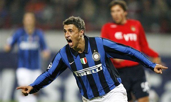 Hernán Crespo jugó en Inter y también en el Milan de Italia (AFP)