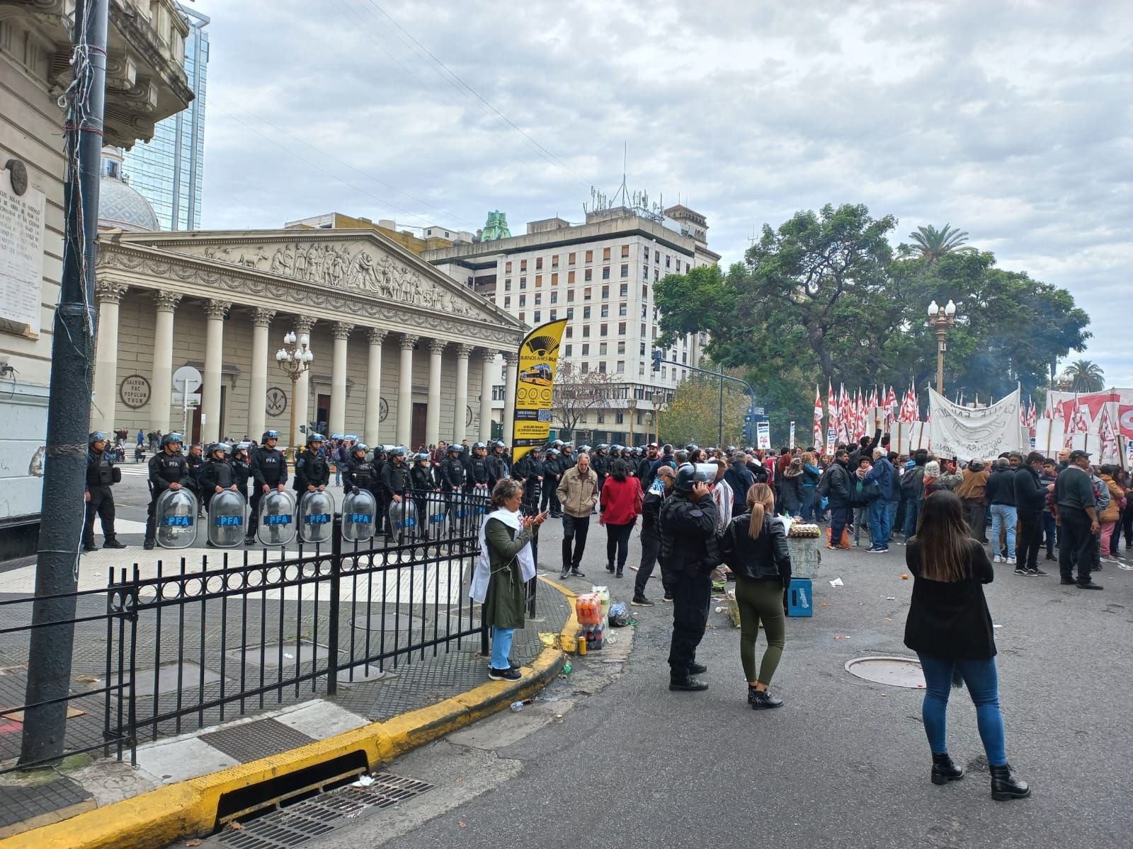 Partidos de Izquierda desconcentraron tras la marcha por el día del trabajador