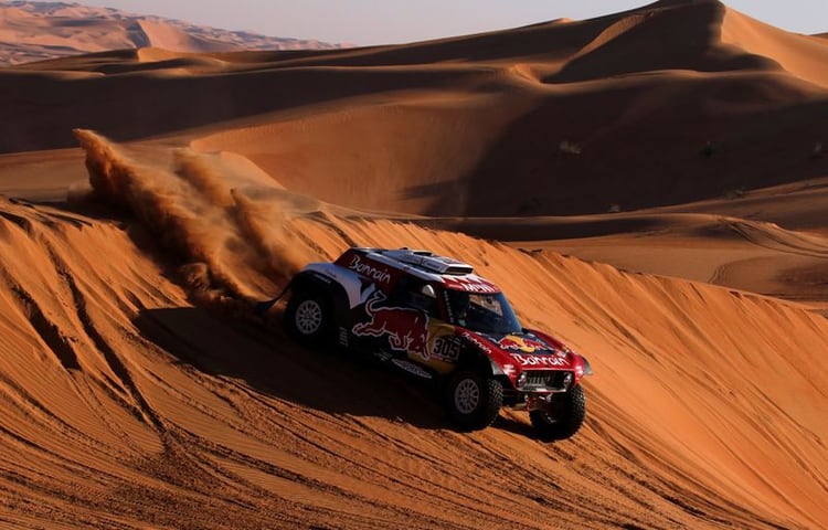 Carlos Sainz, en acción en el Rally Dakar (REUTERS/Hamad I Mohammed)