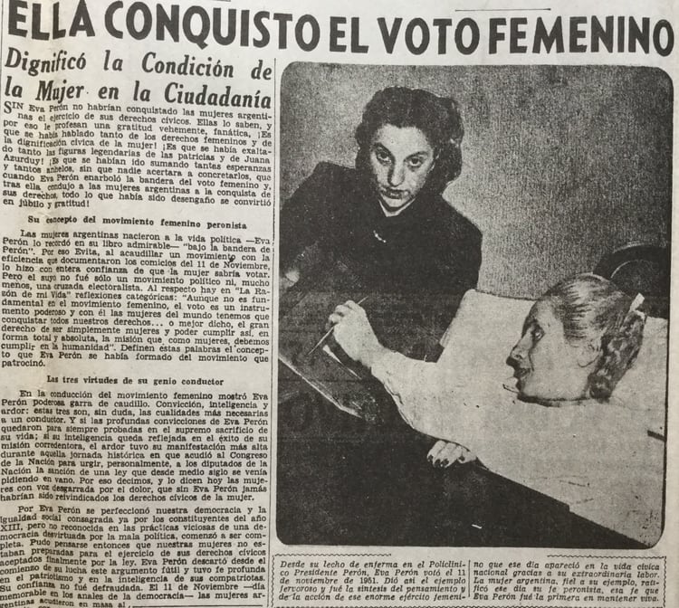 El Diario Democracia reflejó el momento en que Eva emitió su voto