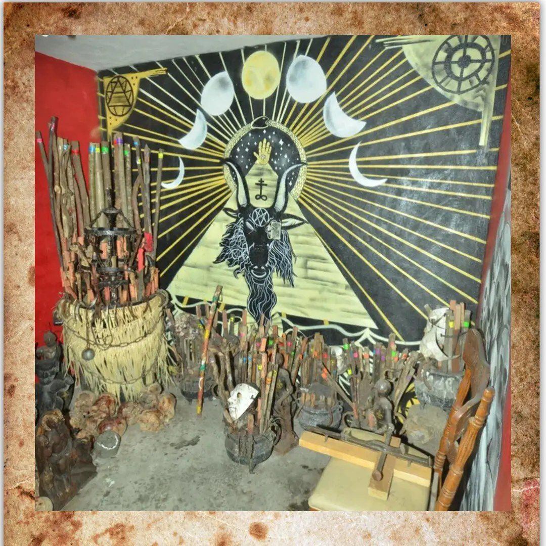 En una operación contra la santería ligada al crimen, autoridades encuentran altares con cráneos humanos en el bastión de “El Lunares”, indicando posibles rituales de sacrificio