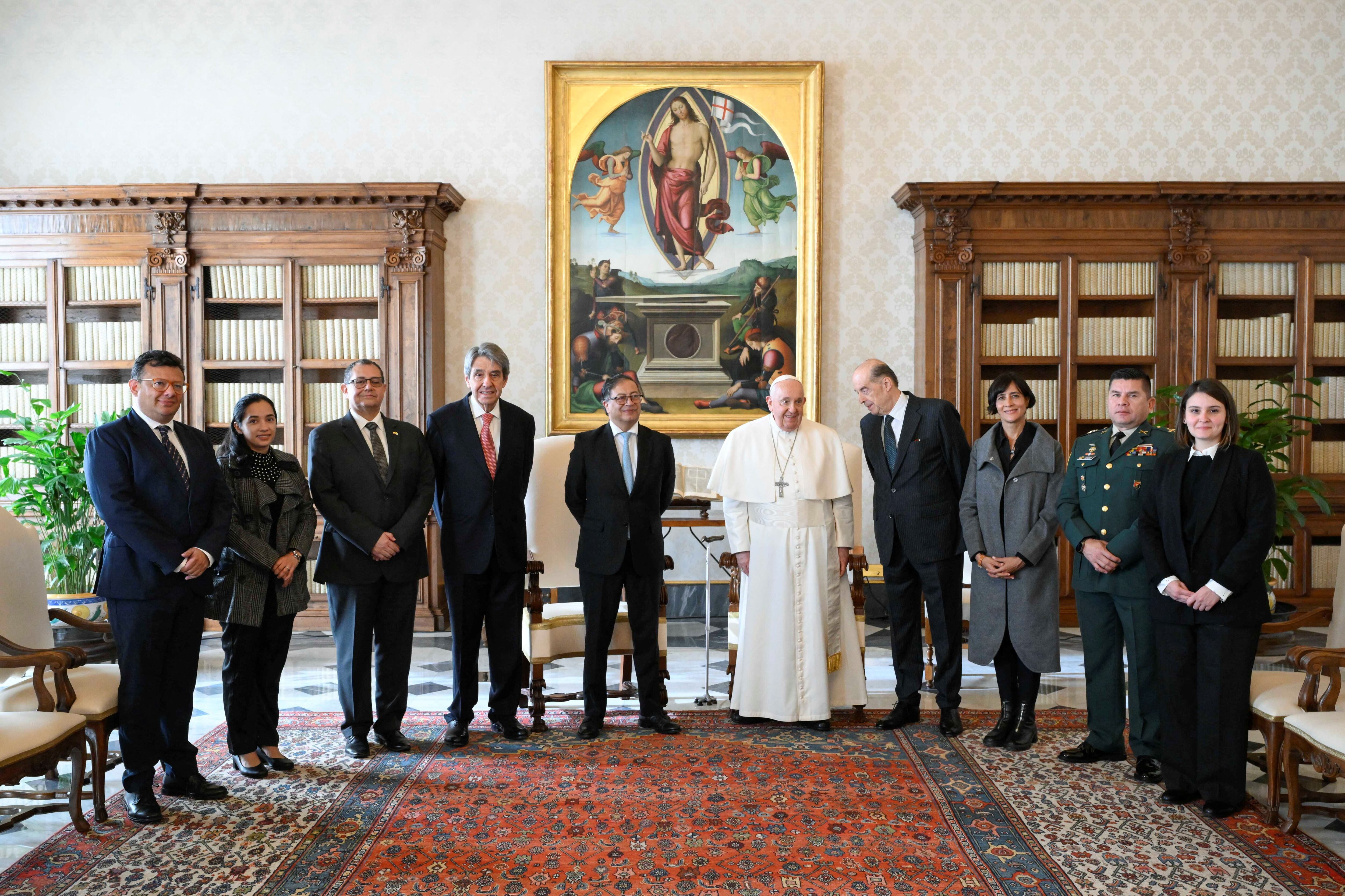 El papa Francisco recibió al presidente Petro el viernes 19 de enero - crédito Reuters