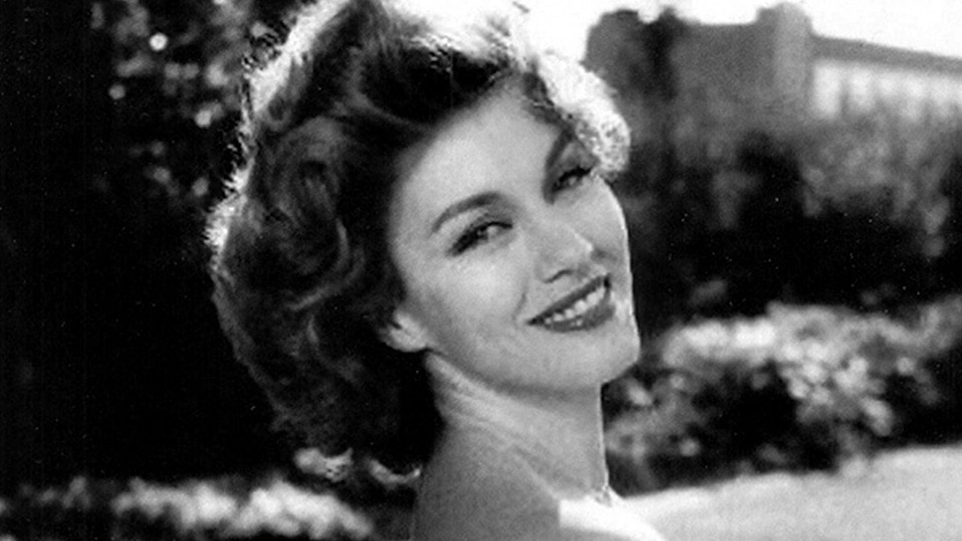 La trágica vida de la primera chica Bond, la actriz mexicana Linda Christian  - Infobae