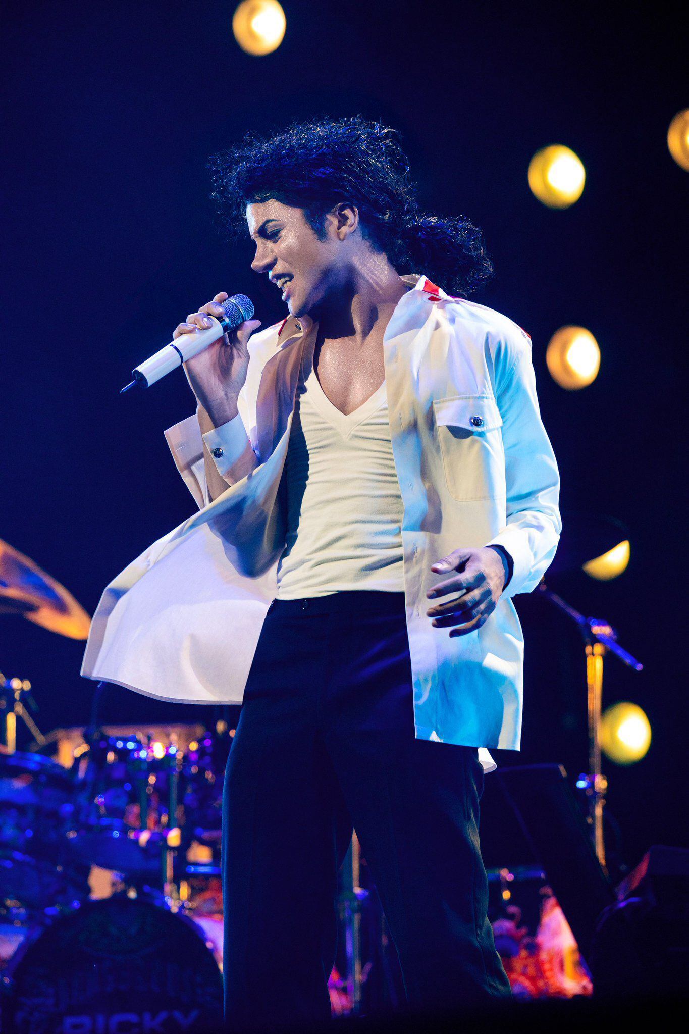 Jaafar Jackson como Michael Jackson