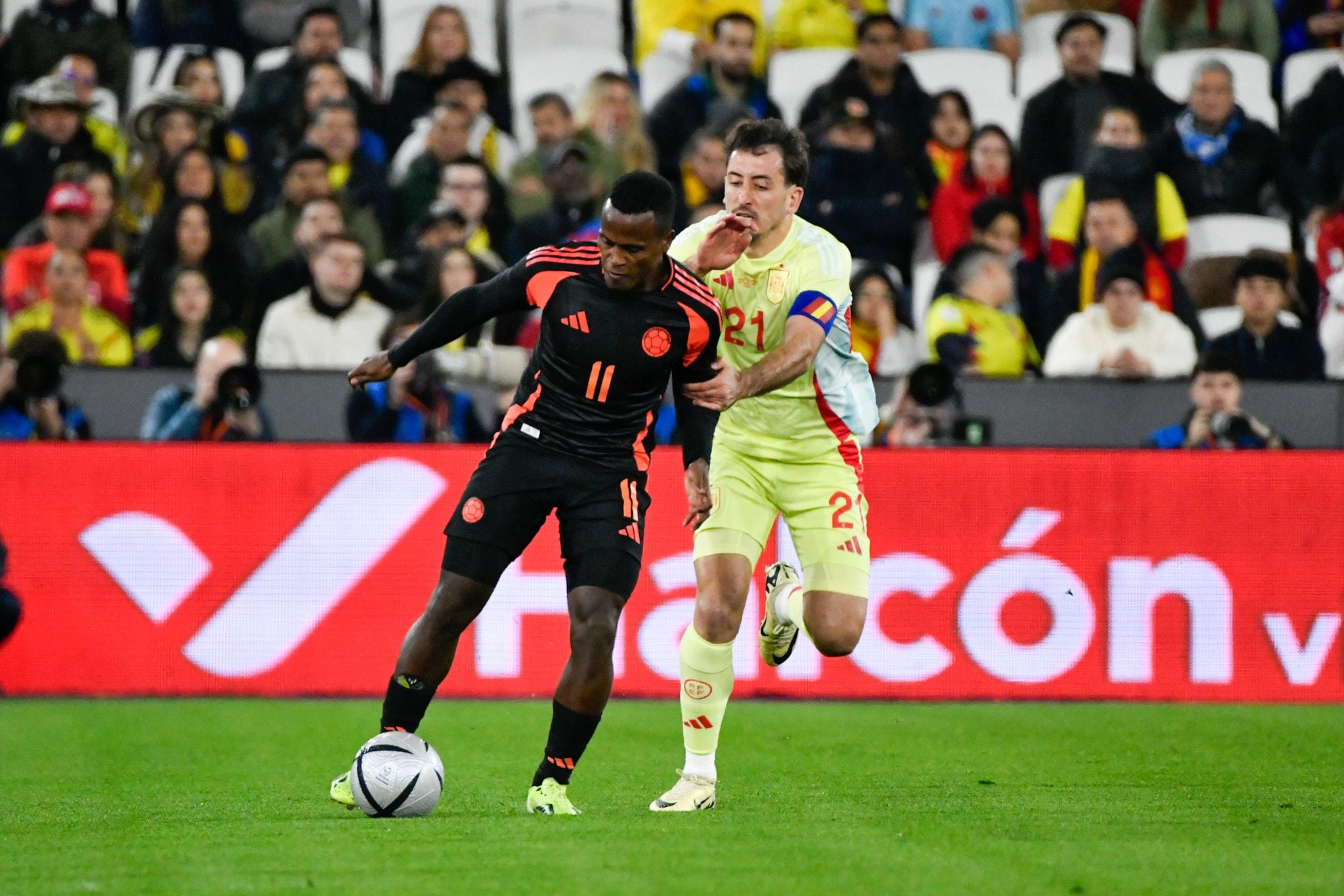 Jhon Arias marcó ante Rumania su primer gol con la selección Colombia - crédito Colprensa