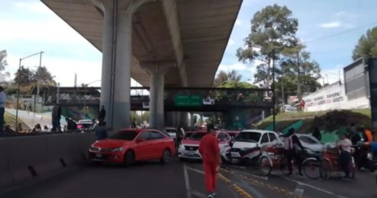 México-Cuernavaca: Manifestantes bloquean salida de carretera en CDMX, provocando caos