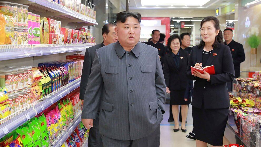 Kim-Jong-un-de-compras-en-Pyongyang-14.jpg