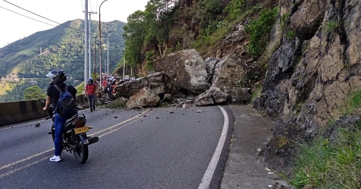 The Cali-Loboguerrero highway reopens in the Valle del Cauca