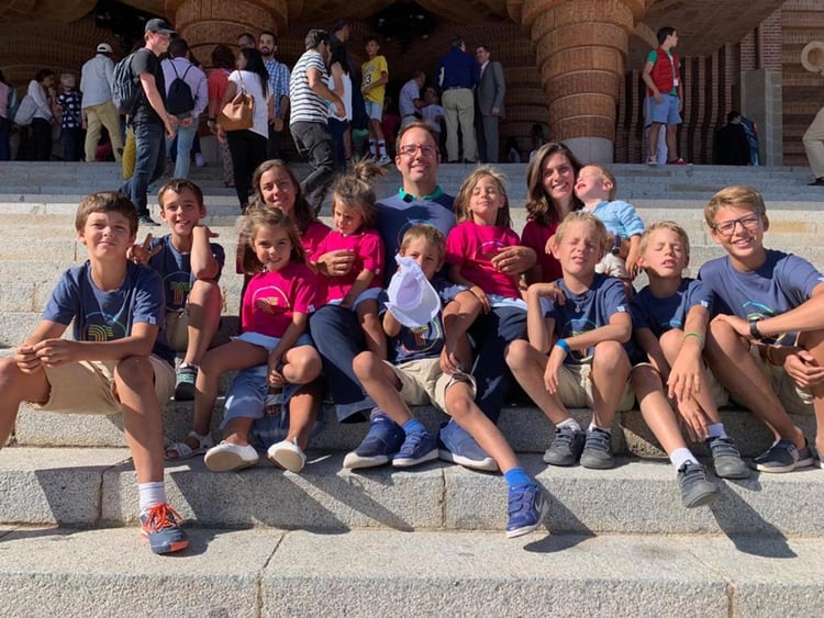 El marido de Irene tiene 43 años y fue el único que tuvo dificultad respiratoria. Los hijos, de entre 1 y 15 años, tuvieron vómitos. 