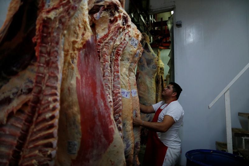Los principales cortes de carne aumentaron más de 30% en agosto y hasta 144% en los primeros ocho meses del 2023. (AP)