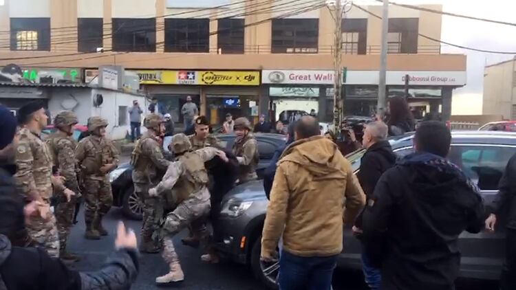 La represión del ejército libanés contra los manifestantes en las calles de Beirut