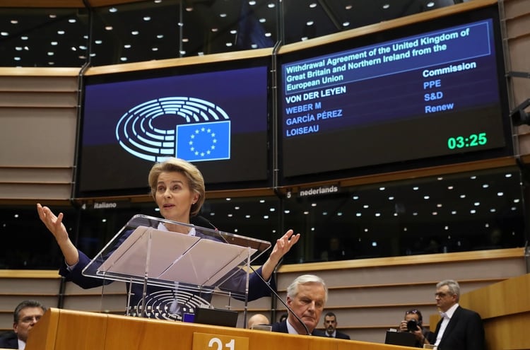 La Presidenta de la Comisión Europea, Ursula von der Leyen, habla en una sesión plenaria en el Parlamento Europeo en Bruselas, Bélgica, el 29 de enero de 2020. REUTERS/Yves Herman