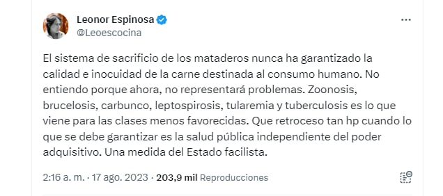 La cocinera, galardonada como la mejor chef del mundo en 2022, criticó el anuncio del Gobierno de reabrir los mataderos en Colombia. Foto: @Leoescocina/Twitter.