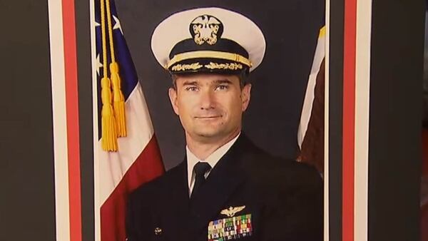 David Fravor en sus años en la Armada de los Estados Unidos. Cumplió 18 años de servicio (Getty)