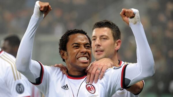 En ese entonces, Robinho vestía la camiseta del Milan (Getty Images)