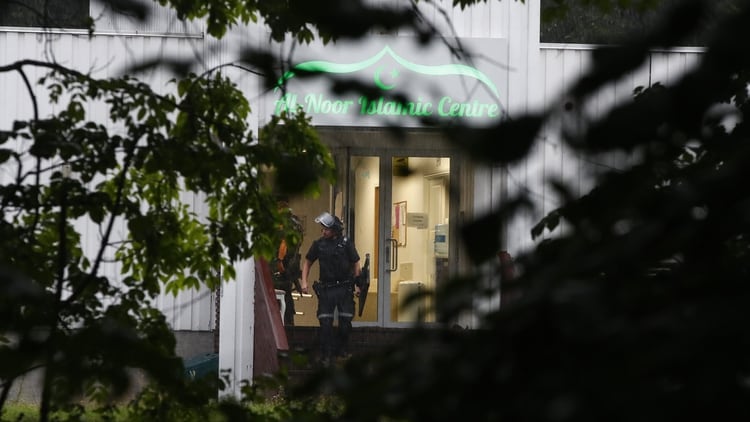 La policía investiga un tiroteo en una mezquita en Oslo (AFP)