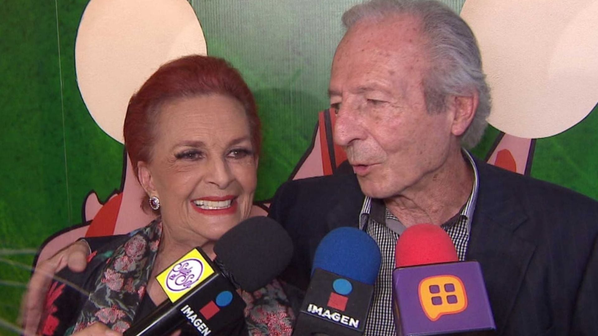 Talina Fernández y su novio tiene la misma edad: 78 años 
(Foto: Cortesía TV Azteca)