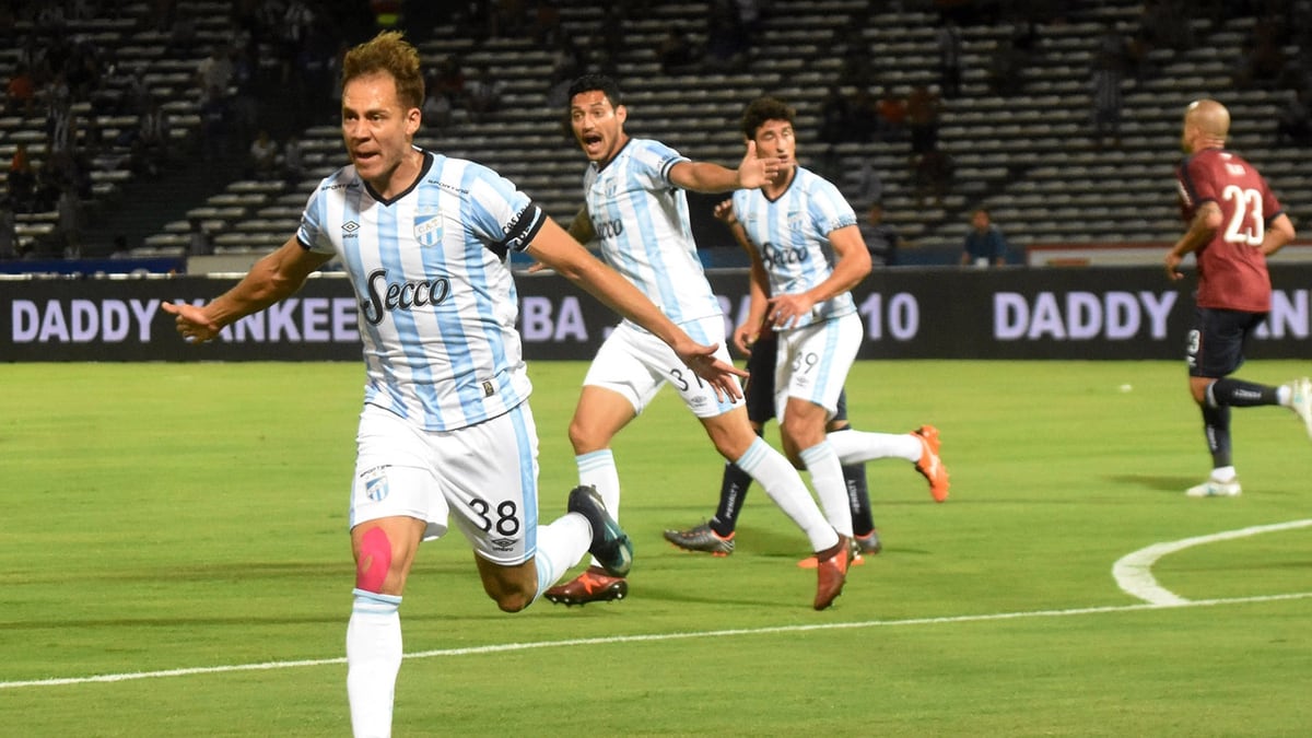 Atlético Tucumán, obligado a ganar en La Paz para seguir en la Libertadores: hora, TV y formaciones
