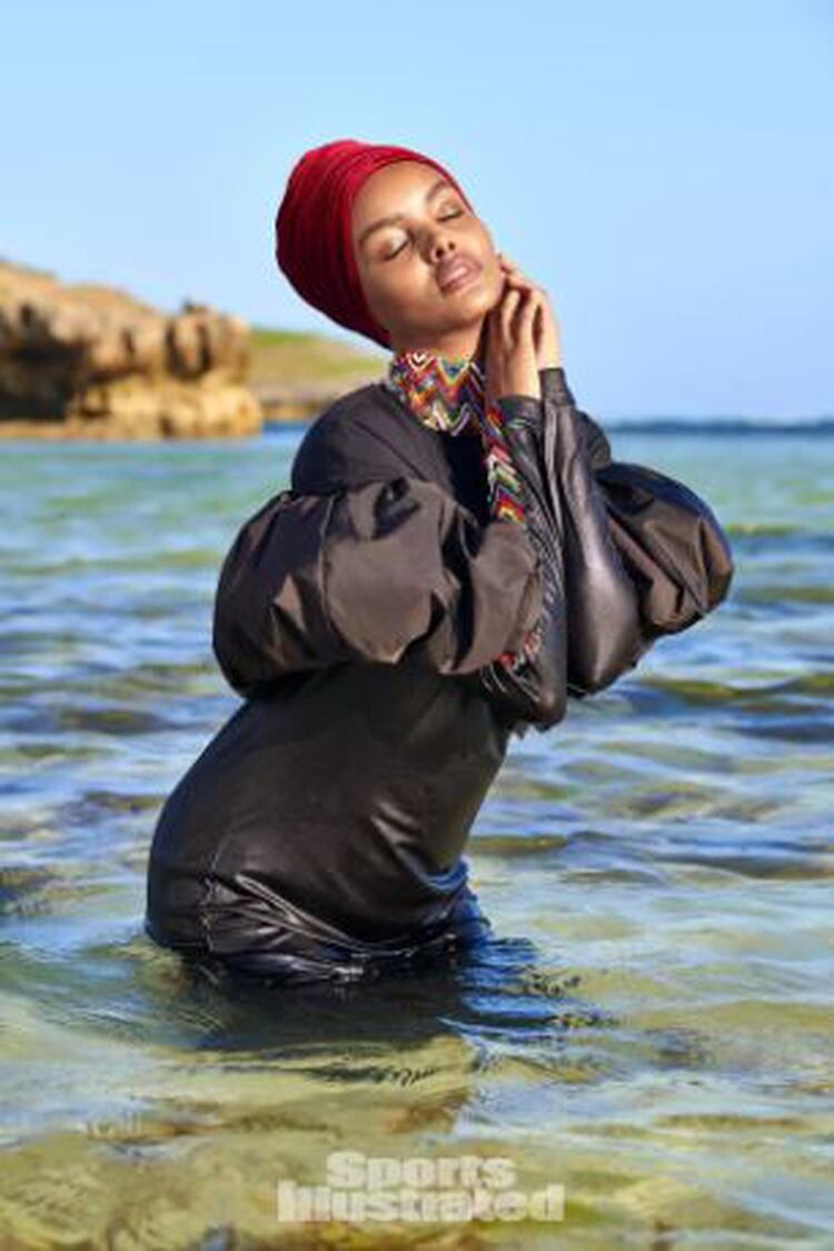 Halima Aden en Sports Illustrated (Foto: Sports Illustrated)