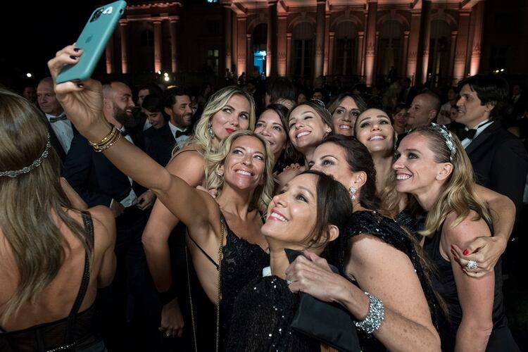 La selfie de las amigas de Pampita