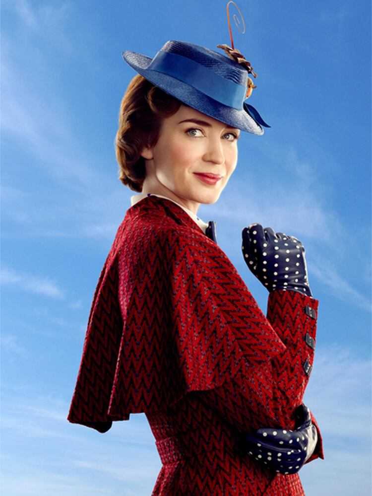Mary Poppins con sombrero azul y guantes de polka dots