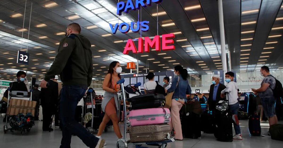 A surprise strike by controllers forced the cancellation of half of the flights at a Paris airport