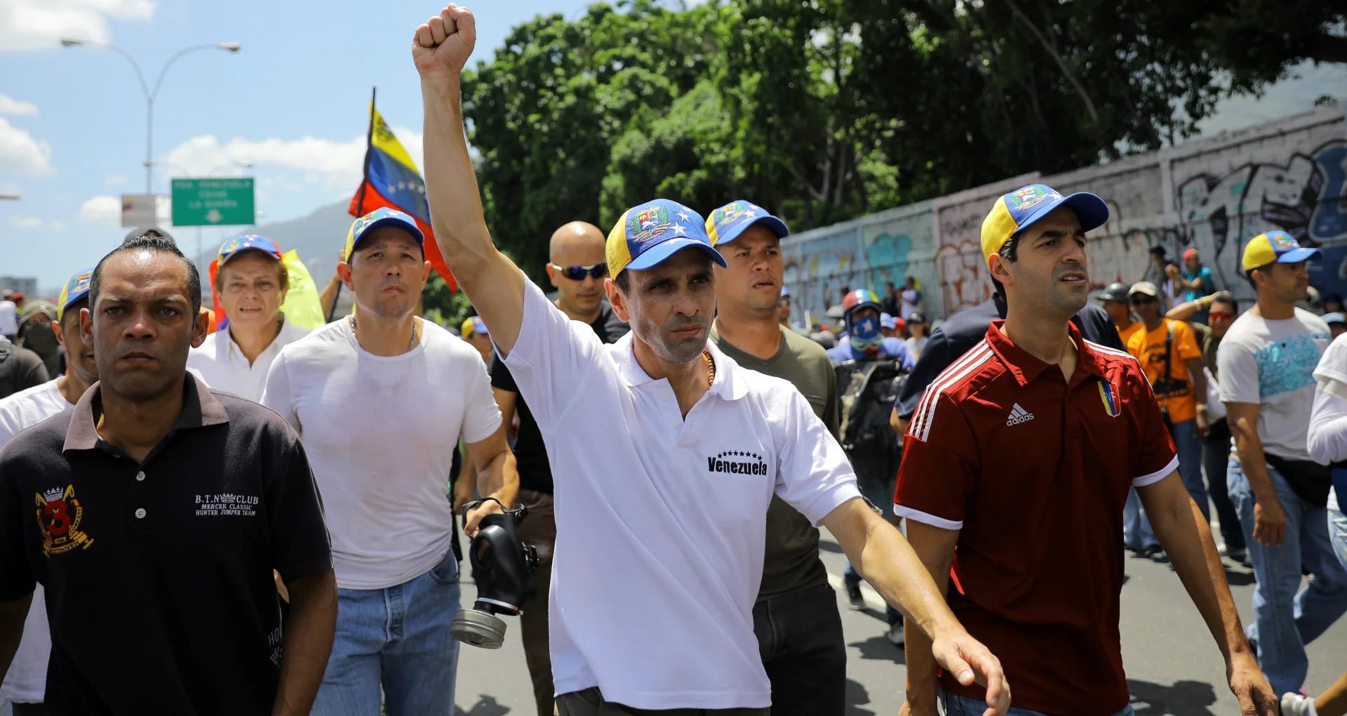 Henrique Capriles durante las marchas contra el régimen militar de Nicolás Maduro. (Reuters)