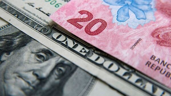 El BCRA vendió USD 4.535,5 millones entre marzo y abril para frenar al dólar