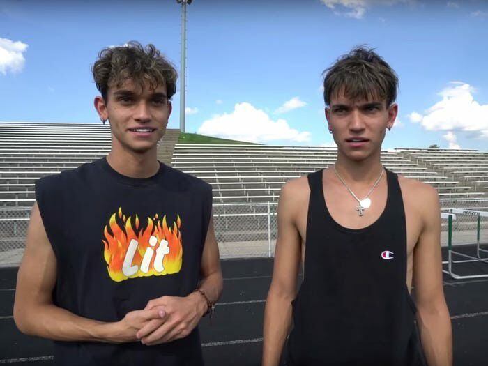 Lucas y Marcus Dobre son un par de gemelos de 20 años cuyos videos de TikTok comprenden comedias, bromas, gimnasia y vlogs. Los hermanos también crean contenido para YouTube con sus hermanos mayores Ciro y Darío (Youtube)