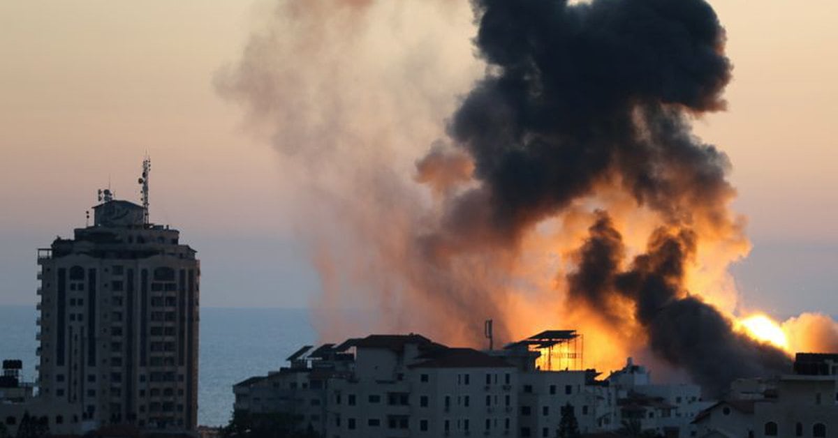 Israel bombed the residence of the head of the terrorist group Hamas in the Gaza Strip
