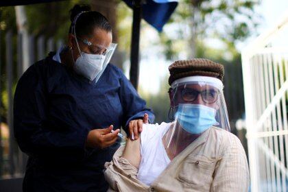 Hasta la fecha, se estiman 26.807 casos activos de la enfermedad (Foto de Reuters)