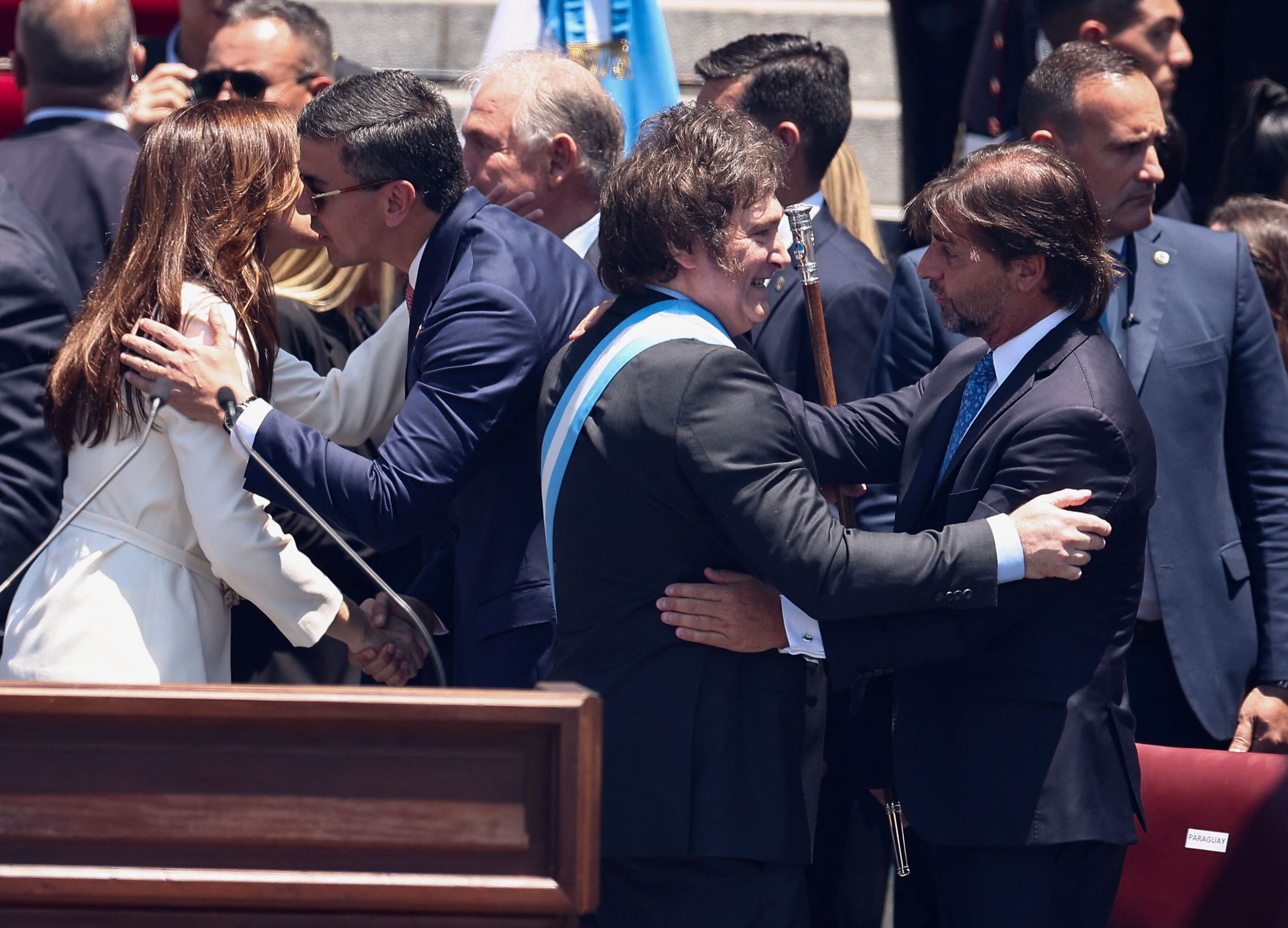 El presidente argentino Javier Milei y su par uruguayo, Luis Lacalle Pou (REUTERS/Agustin Marcarian)