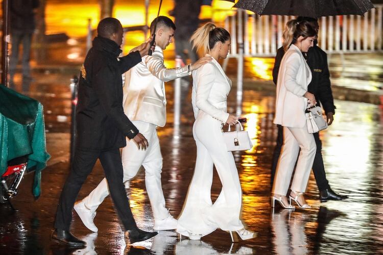 Leandro Paredes y su esposa, en el momento en el que llegaron a la celebración Zakaria ABDELKAFI / AFP)