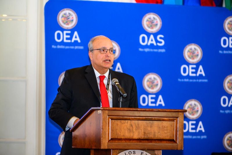 El embajador de Estados Unidos ante la OEA, Frank Mora, fue el organizador de este evento por los 60 años de la Marcha a Washington. FOTO: OEA