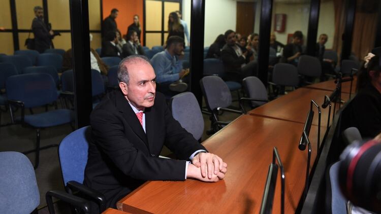 José López (Maxi Luna)