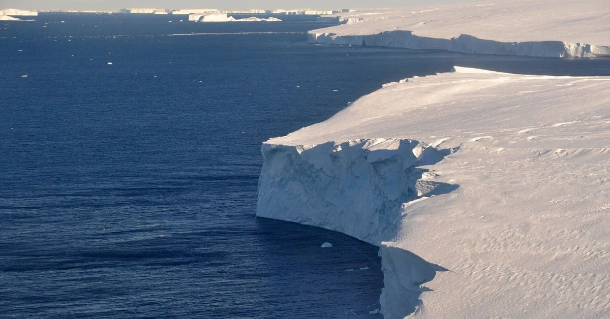Scienziati della NASA in allerta per l’accelerazione della perdita di piattaforme e ghiaccio in Antartide