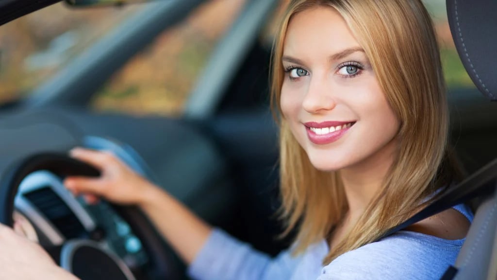 Cada vez más mujeres se animan a sacar el registro de conducir. (Shutterstock)