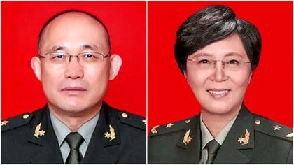 El coronel Cao Wuchun, asesor del Instituto de Virología de Wuhan y el general de división Chen Wei, la principal experta en biodefensa de China.