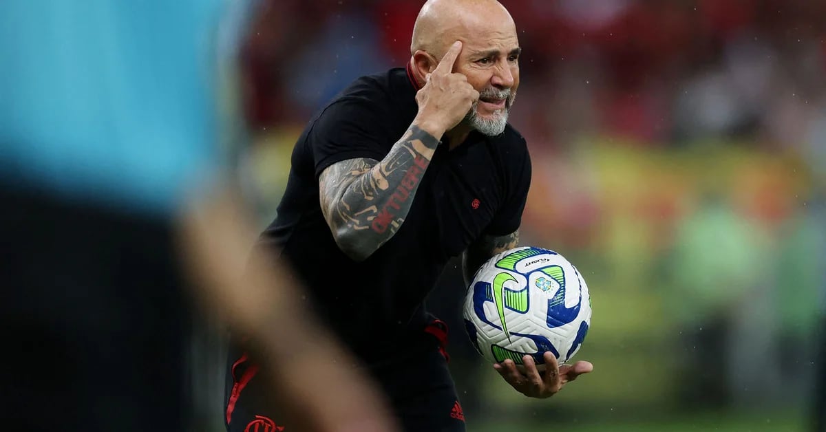 Sampaoli ha apportato cinque cambi al termine del primo tempo della vittoria del Flamengo: “Mi ha sorpreso, ho dovuto prendere una decisione”