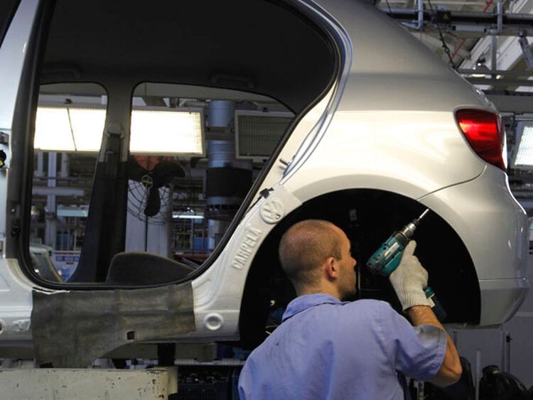 La actividad manufacturera es una de las más afectadas por la recesión por segundo año consecutivo (Reuters)