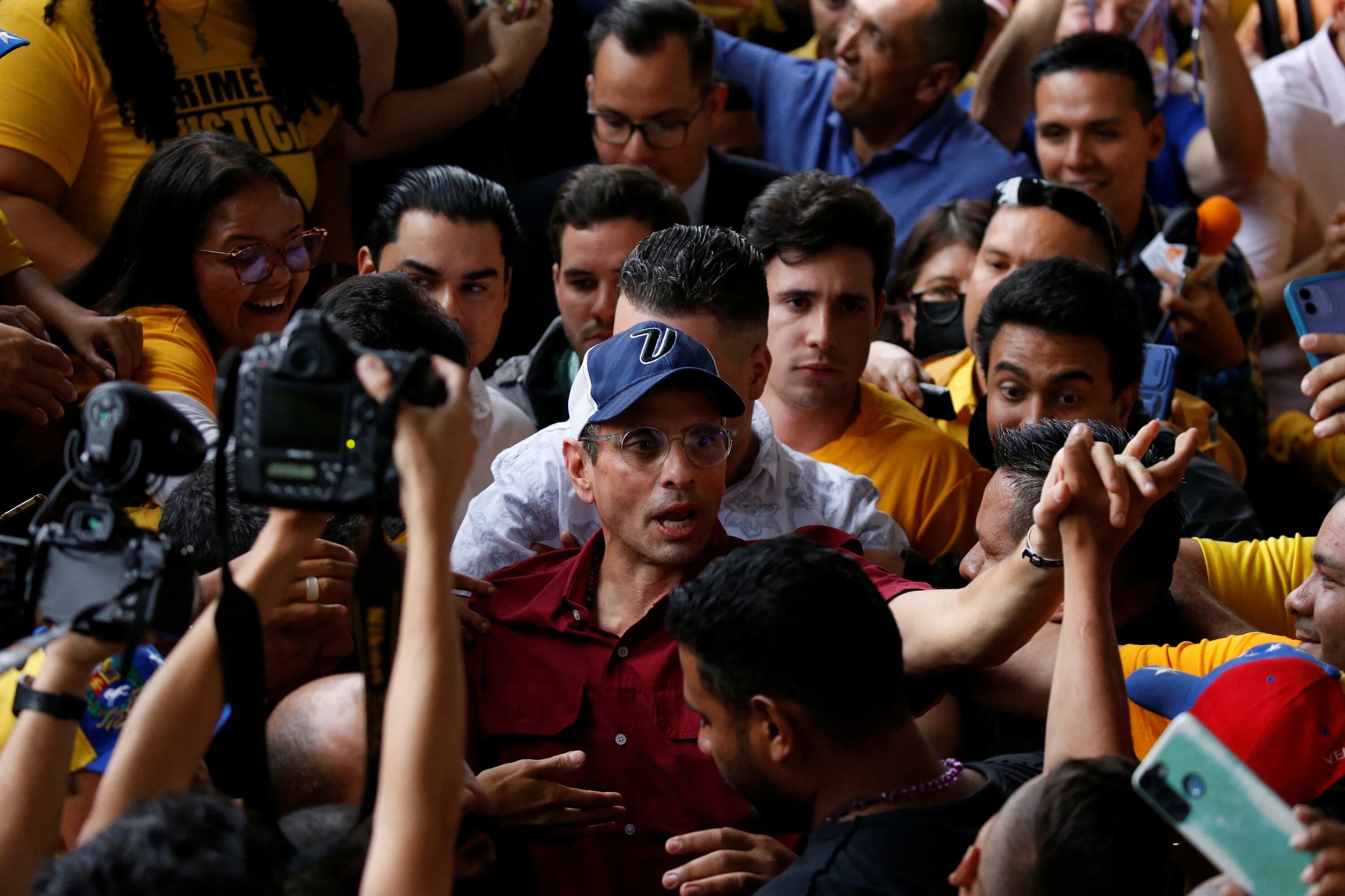 El opositor Henrique Capriles también está proscripto (Reuters)